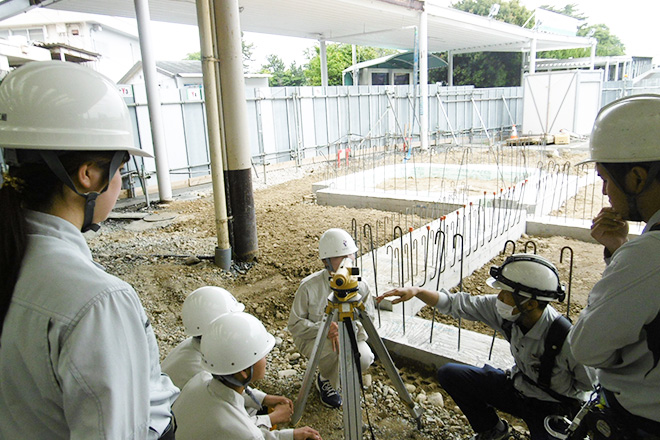 現場説明、見学、先輩社員との交流