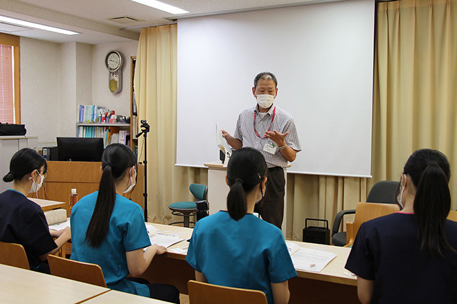 オリエンテーション＆座学(1) 海谷眼科に関する説明